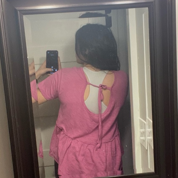 American Eagle Pink Tee 🩷 - Picture 2 of 5